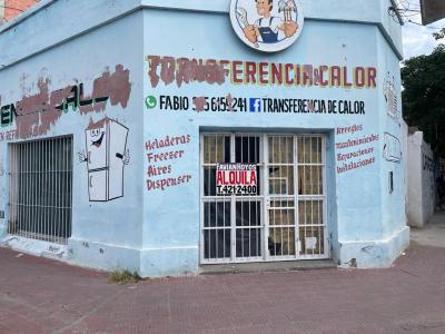 Oficinas y Locales Venta Santiago Del Estero Alquilo local esquina.